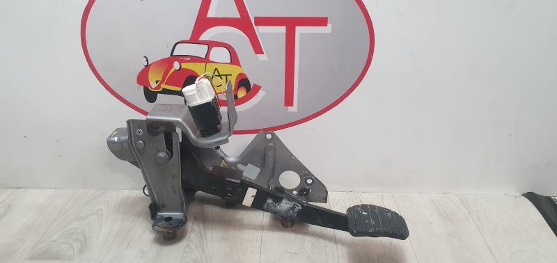 Pedale d'embrayage RENAULT CLIO 4 PHASE 2 Diesel - 1