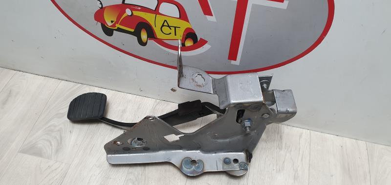 Pedale d'embrayage RENAULT CLIO 4 PHASE 2 Essence - 1