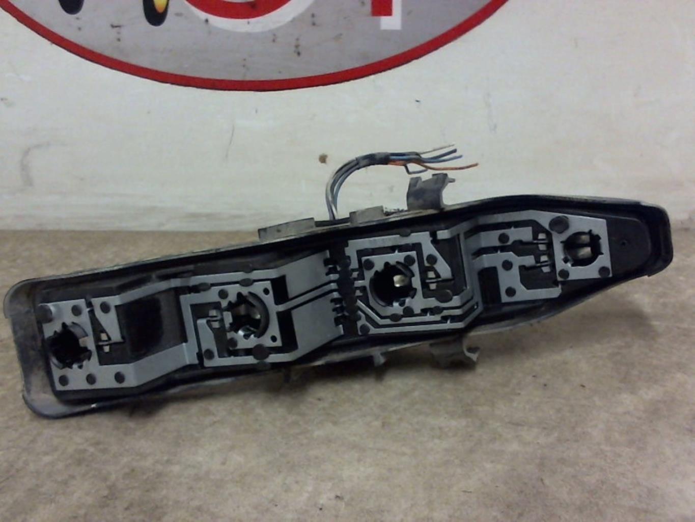Base portalampade fanale posteriore sinistro RENAULT GRAND SCENIC 2 PHASE 1 Diésel - 1