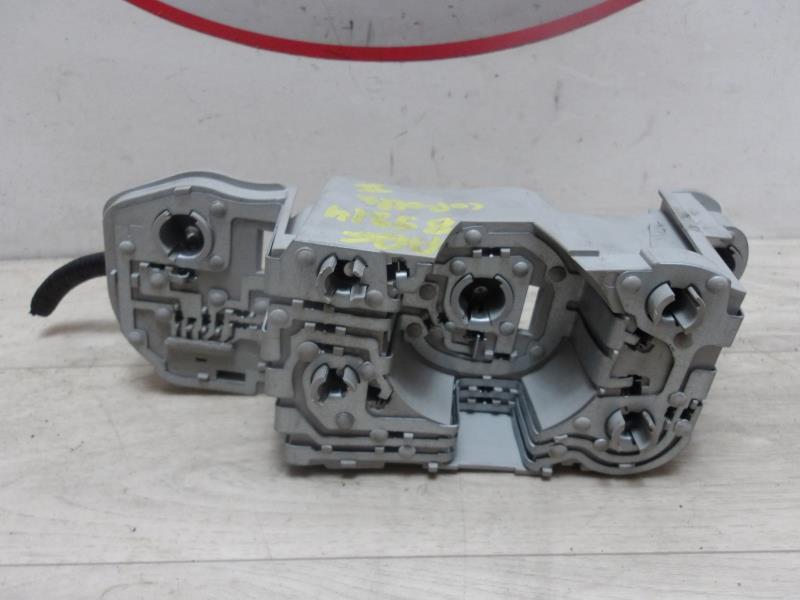 Base portalampade fanale posteriore sinistro TOYOTA COROLLA VERSO 2 PHASE 1 Diésel - 1