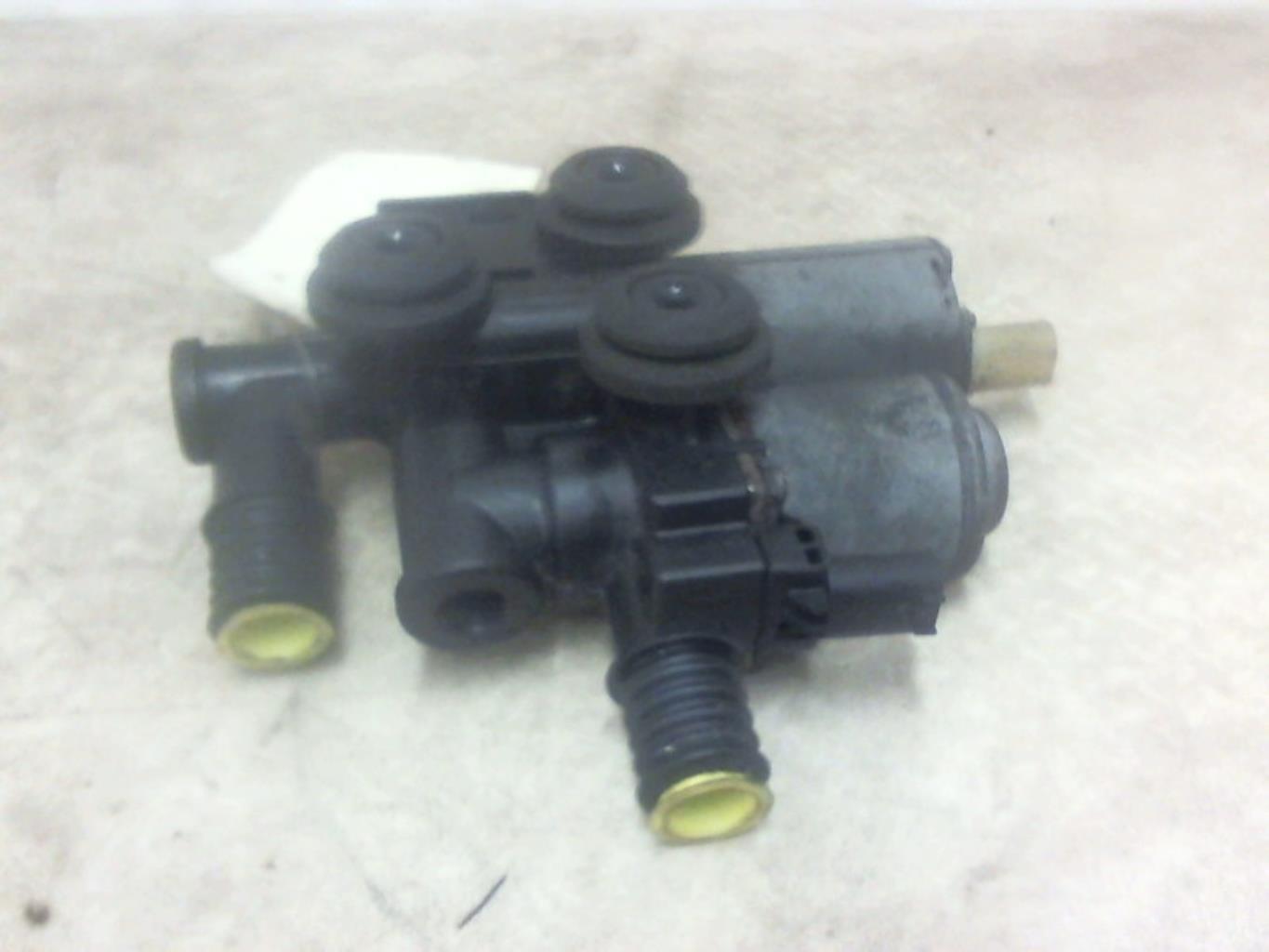 Robinet de chauffage BMW X3 E83 PHASE 1 Diesel - 1
