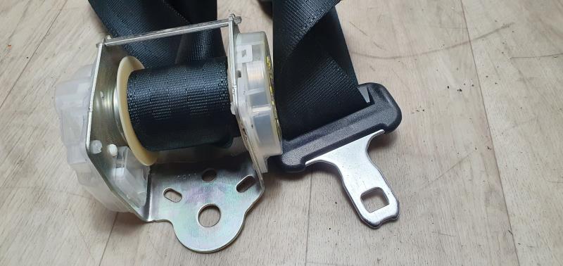 Cintura di sicurezza posteriore destra SUZUKI SWIFT 4 Diésel - 1