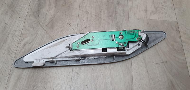 Eclairage de plafonnier BMW SERIE 5 E39 PHASE 2 Essence - 1