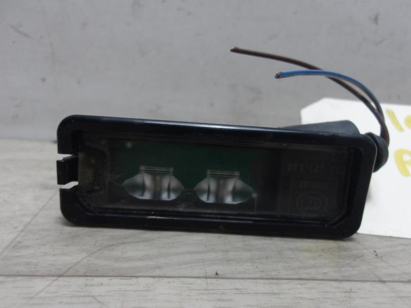 Eclairage de plaque VOLKSWAGEN POLO 5 PHASE 1 Essence - 1