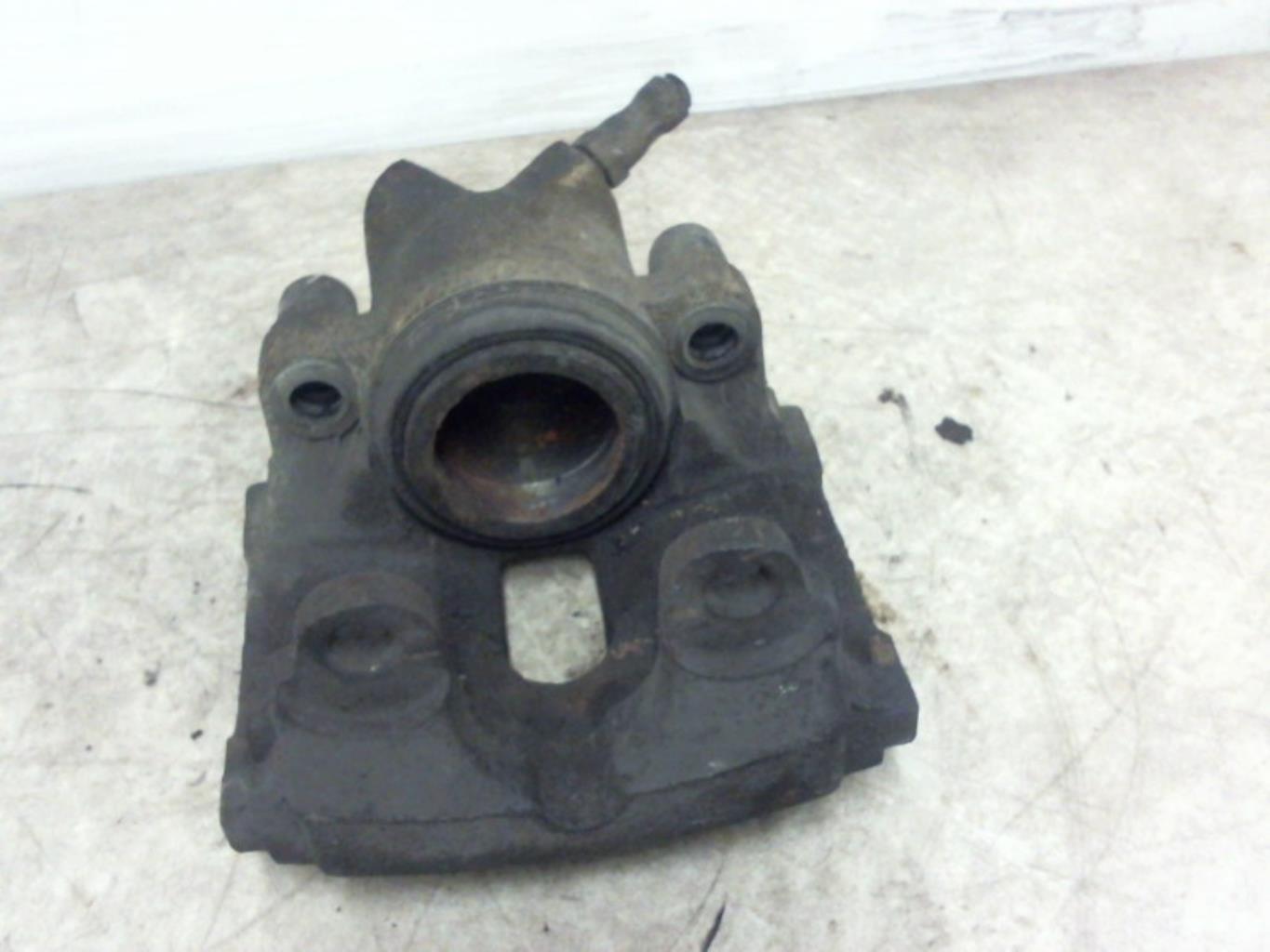 Pinza freni anteriore destra BMW X3 E83 PHASE 1 Diésel - 1