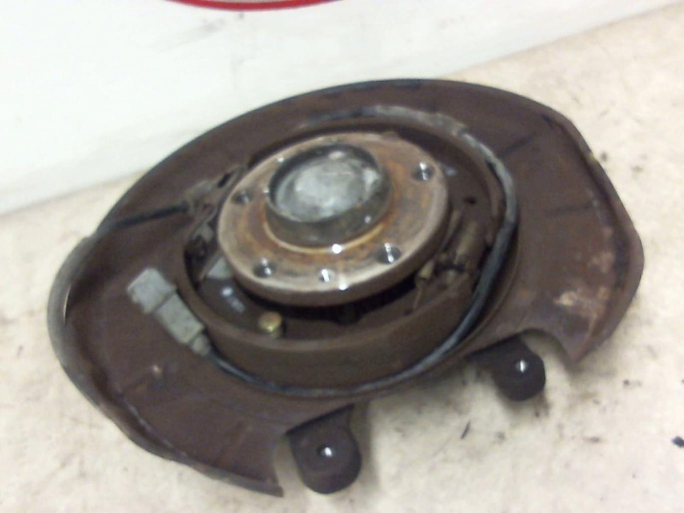 Fusee arriere gauche PEUGEOT 607 PHASE 1 Essence - 1