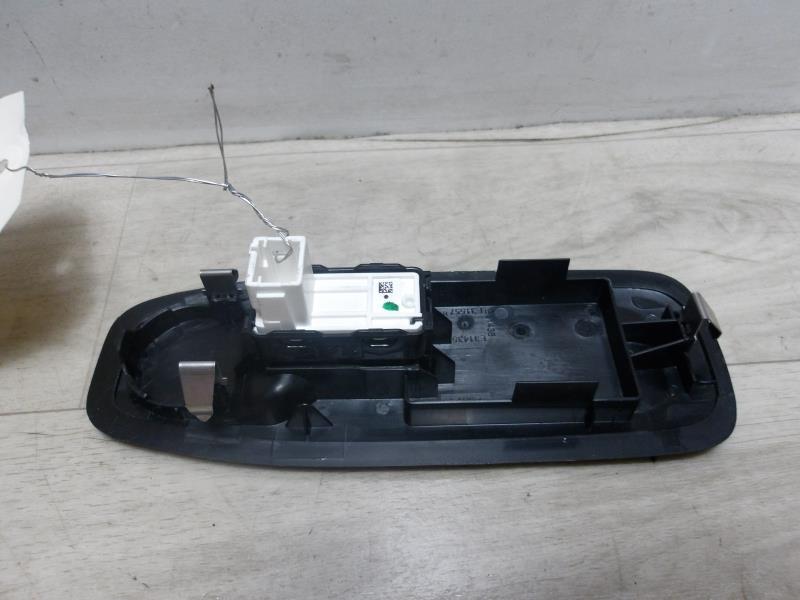 Interruttore lavacristalli anteriore destro PEUGEOT 2008 1 PHASE 2 Gasolina - 1
