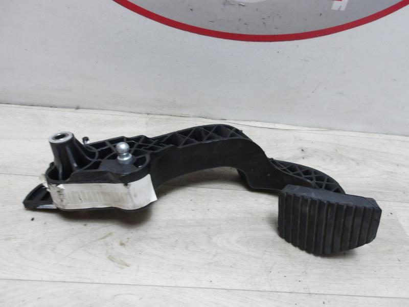 Pedale della frizione PEUGEOT 2008 1 PHASE 2 Gasolina - 1