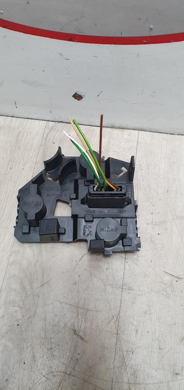 Base portalampade fanale posteriore destro PEUGEOT 206+ Gasolina - 1