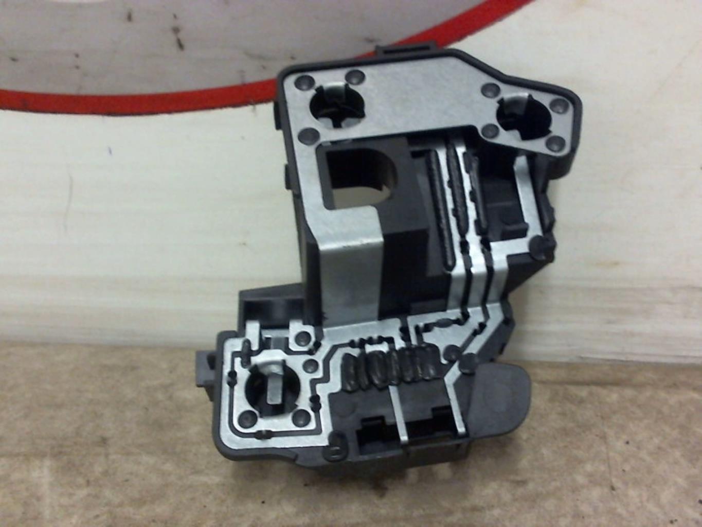 Base portalampade fanale posteriore sinistro PEUGEOT 206 PHASE 2 Diésel - 1