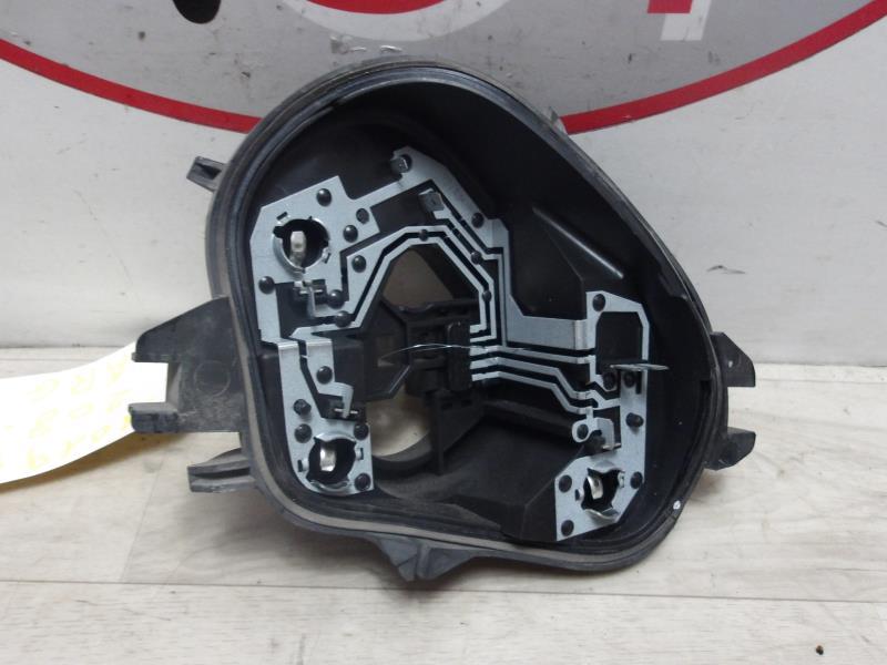 Base portalampade fanale posteriore sinistro PEUGEOT 208 1 PHASE 1 Diésel - 1