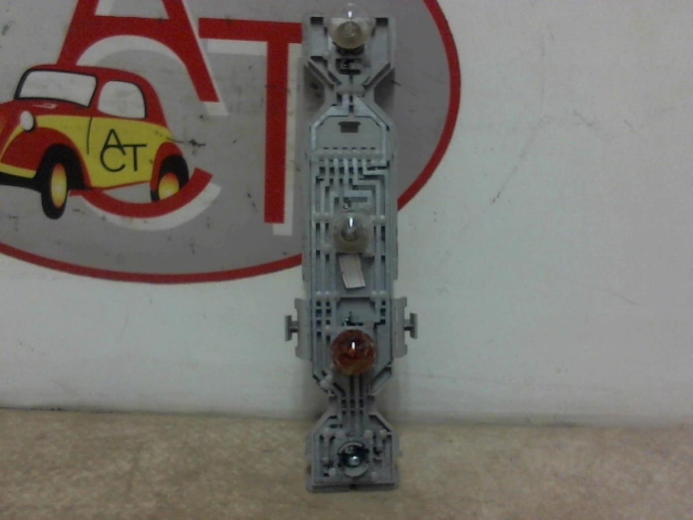 Base portalampade fanale posteriore sinistro FORD TRANSIT CONNECT 1 PHASE 1  - 1
