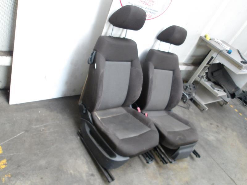Interieur complet VOLKSWAGEN POLO 5 PHASE 1 Essence - 1