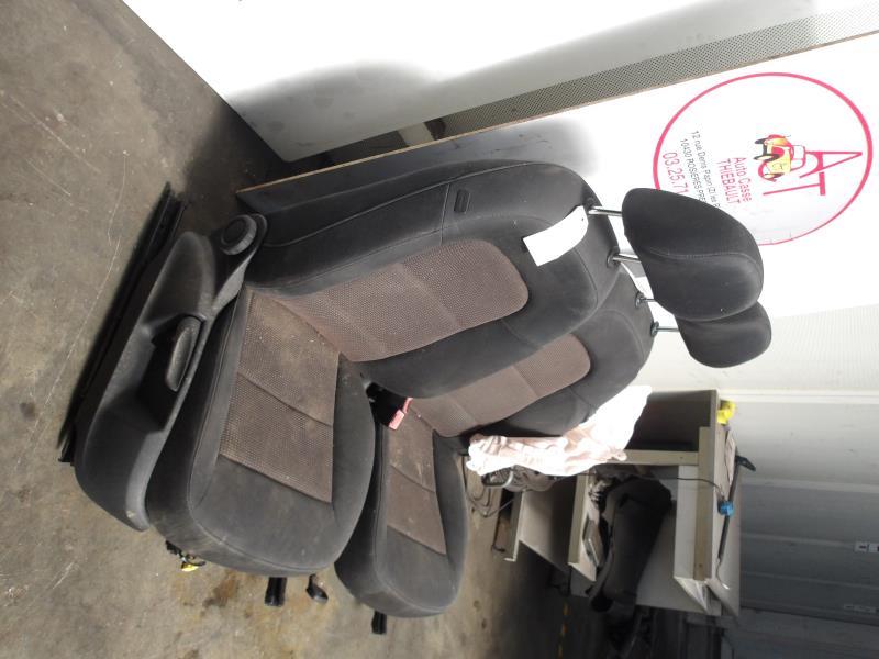 Interieur complet AUDI Q5 1 PHASE 1 Essence - 1