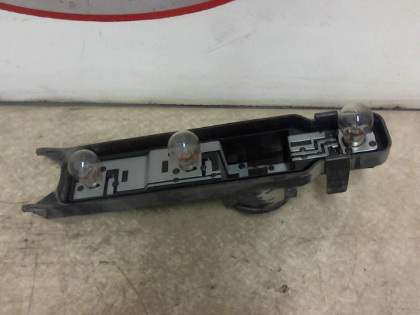 Base portalampade fanale posteriore sinistro FORD FOCUS 1 BREAK  - 1