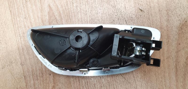 Maniglia interna anteriore sinistra RENAULT SCENIC 4 Diésel - 1