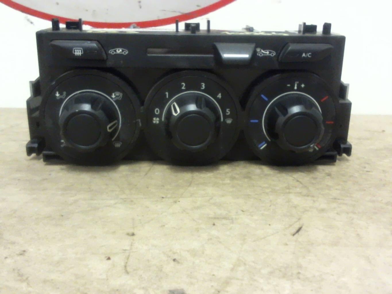 Commande chauffage CITROEN DS3 PHASE 1  - 1