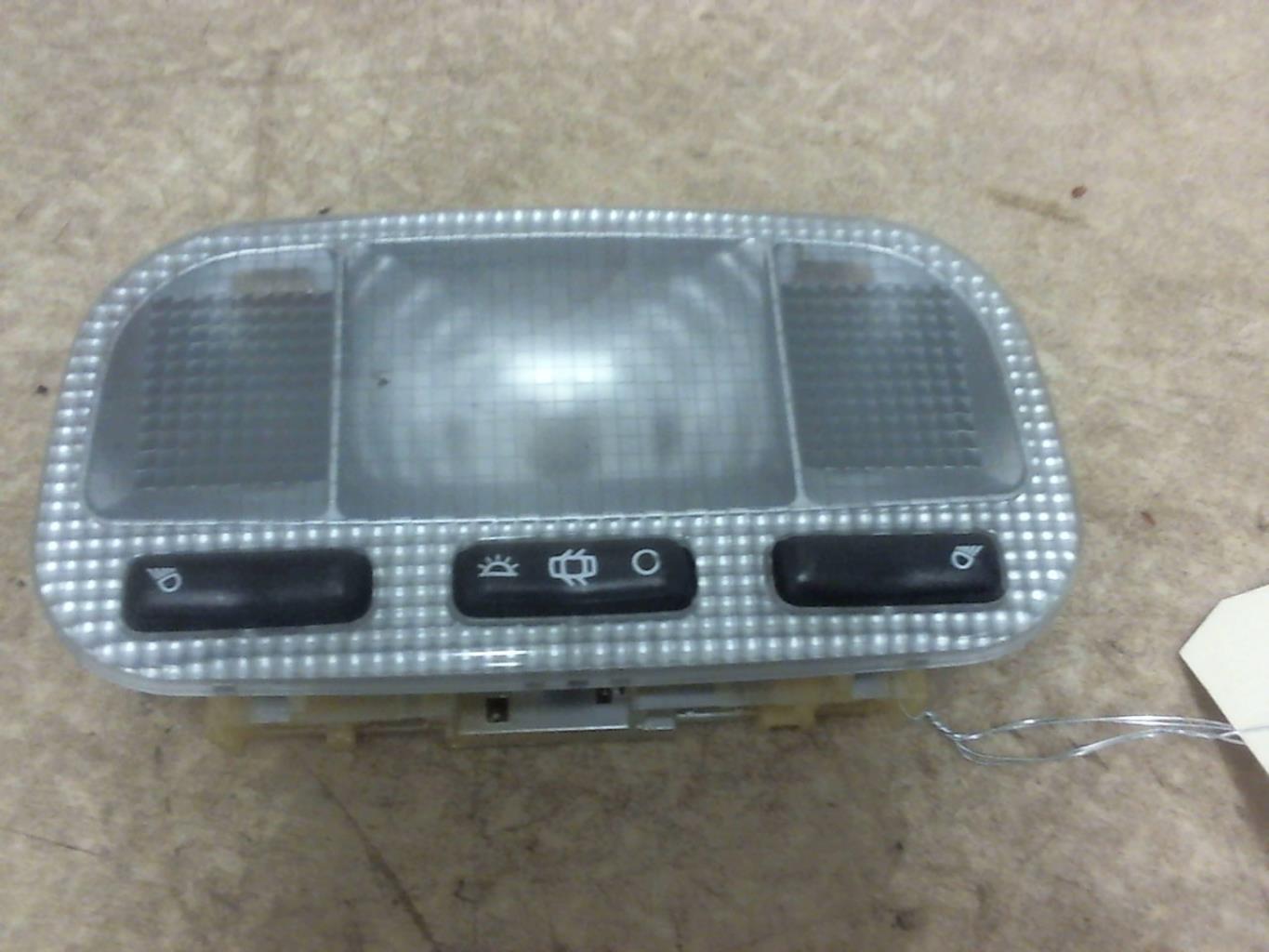 Eclairage de plafonnier CITROEN DS3 PHASE 1  - 1