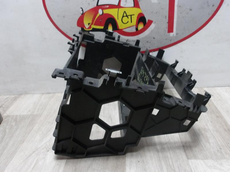 Facade autoradio VOLKSWAGEN GOLF 5 Diesel - 1