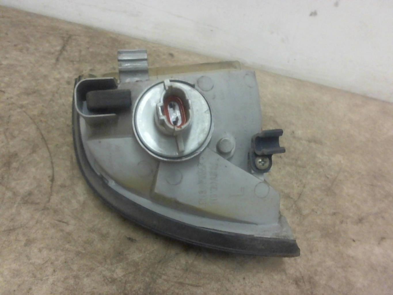 Optique avant secondaire gauche (feux)(clignotant) DAEWOO NEXIA  - 1