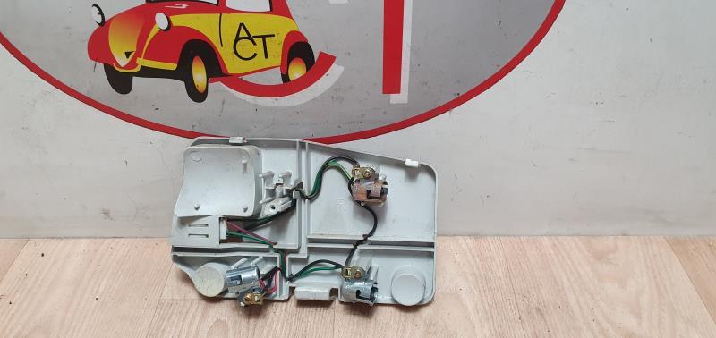 Base portalampade fanale posteriore destro NISSAN SUNNY 2  - 1