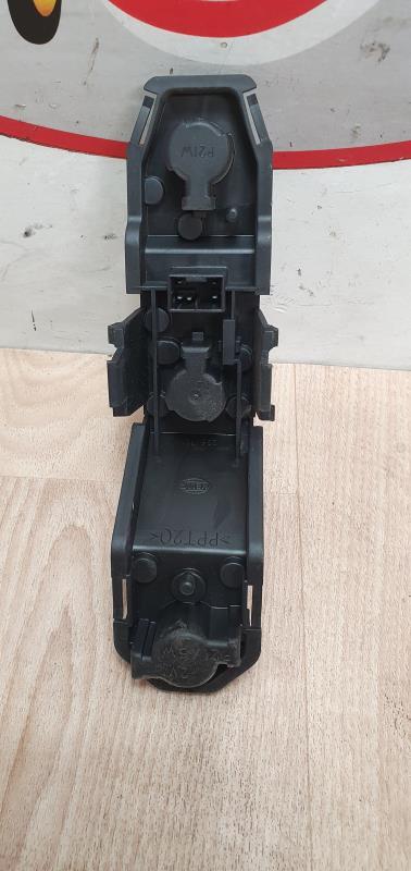Base portalampade fanale posteriore destro NISSAN MICRA 2  - 1