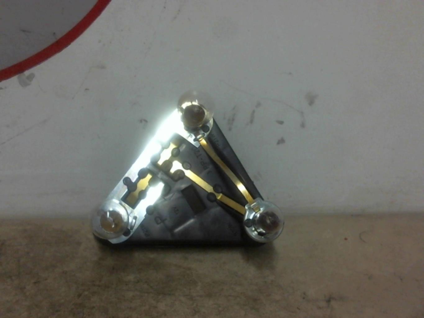 Base portalampade fanale posteriore destro SKODA FAVORIT  - 1