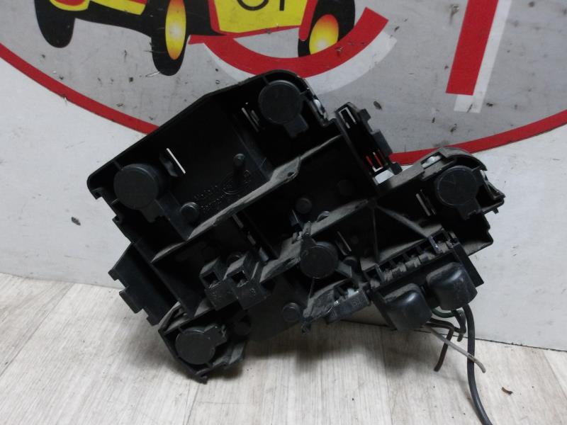 Base portalampade fanale posteriore destro VOLKSWAGEN GOLF 2 Gasolina - 1