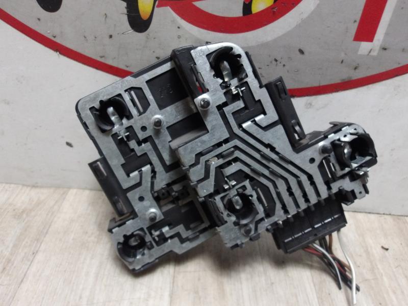 Base portalampade fanale posteriore sinistro VOLKSWAGEN GOLF 2 Gasolina - 1