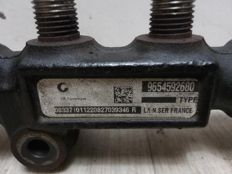Rampe injection PEUGEOT 207 PHASE 1 Diesel - 1