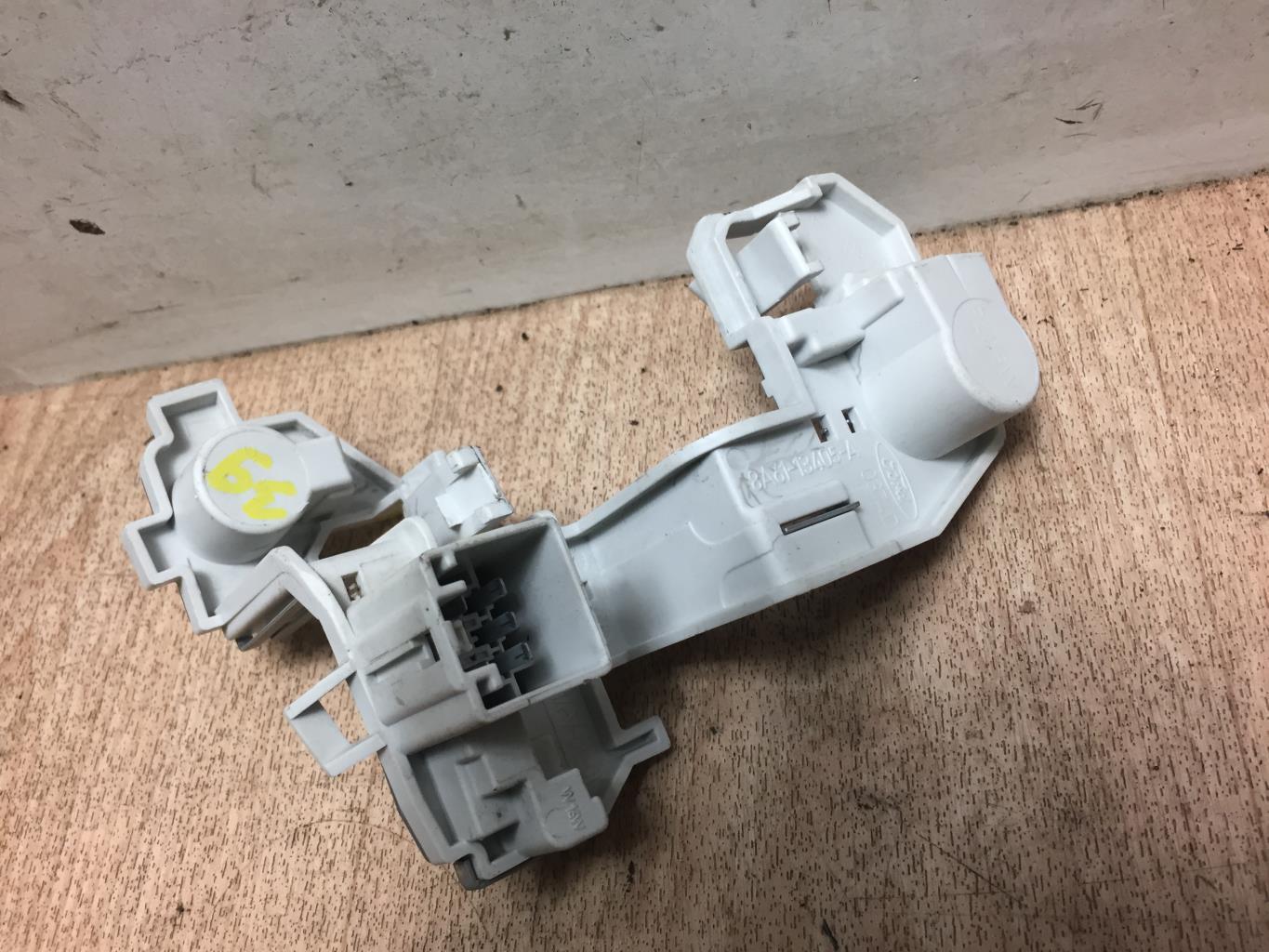 Base portalampade fanale posteriore sinistro FORD FIESTA 6 PHASE 1 Diésel - 1