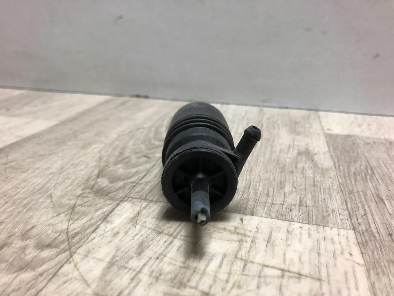 Pompa lavacristalli anteriore BMW SERIE 3 E36 CABRIO Gasolina - 1