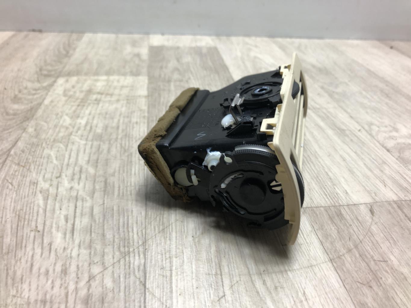 Bocchetta aerazione cruscotto anteriore destra CITROEN C6 Diésel - 1