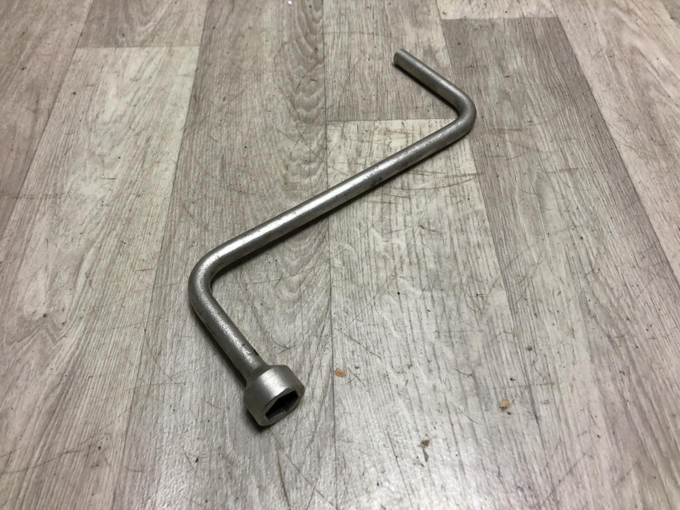 Manivelle cric BMW SERIE 3 E46  - 1