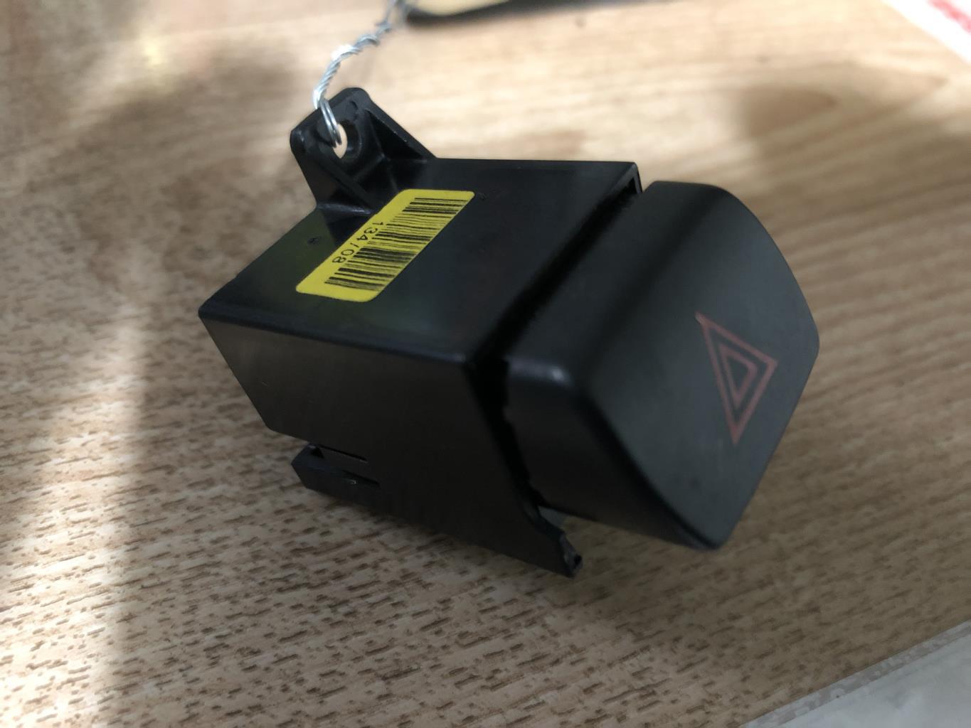 Bouton de warning FIAT BRAVO 2 Diesel - 1