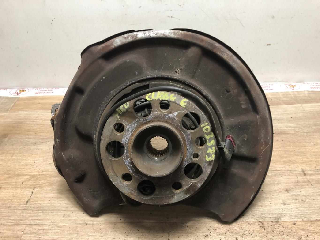 Fusee arriere droit MERCEDES CLASSE E 211 PHASE 1 Diesel - 1