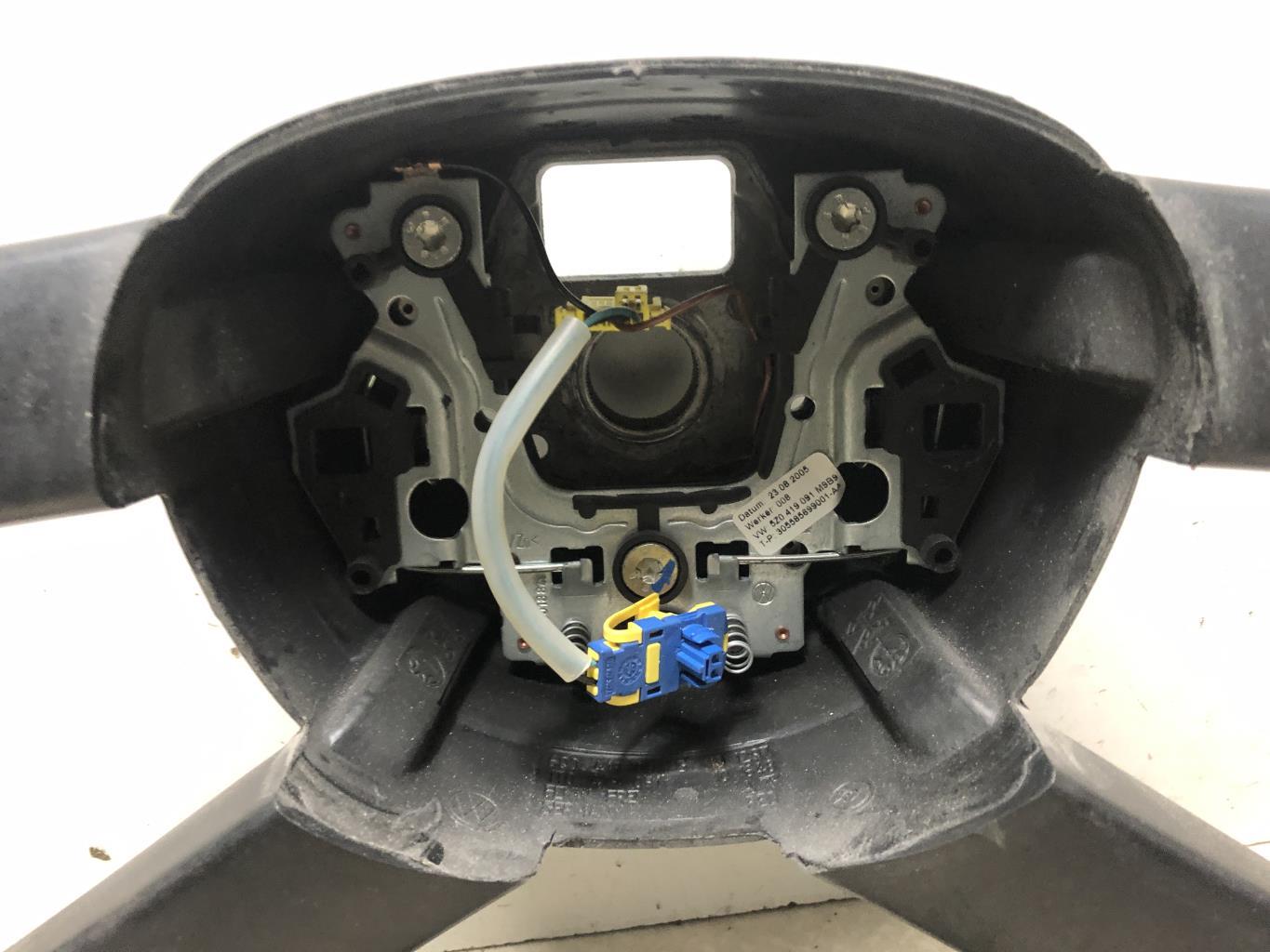 Volant VOLKSWAGEN FOX Essence - 1