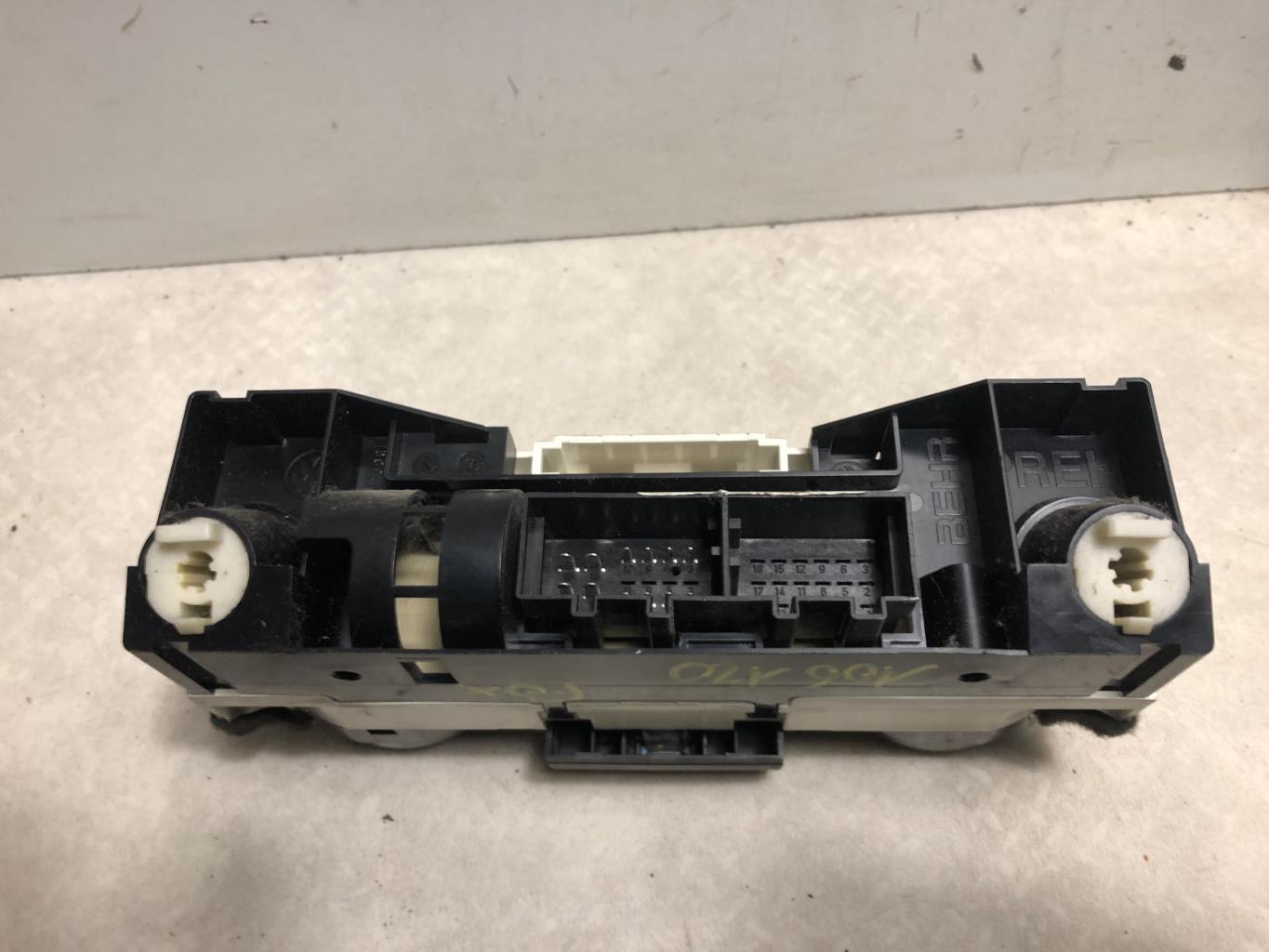 Commande chauffage VOLKSWAGEN FOX Essence - 1