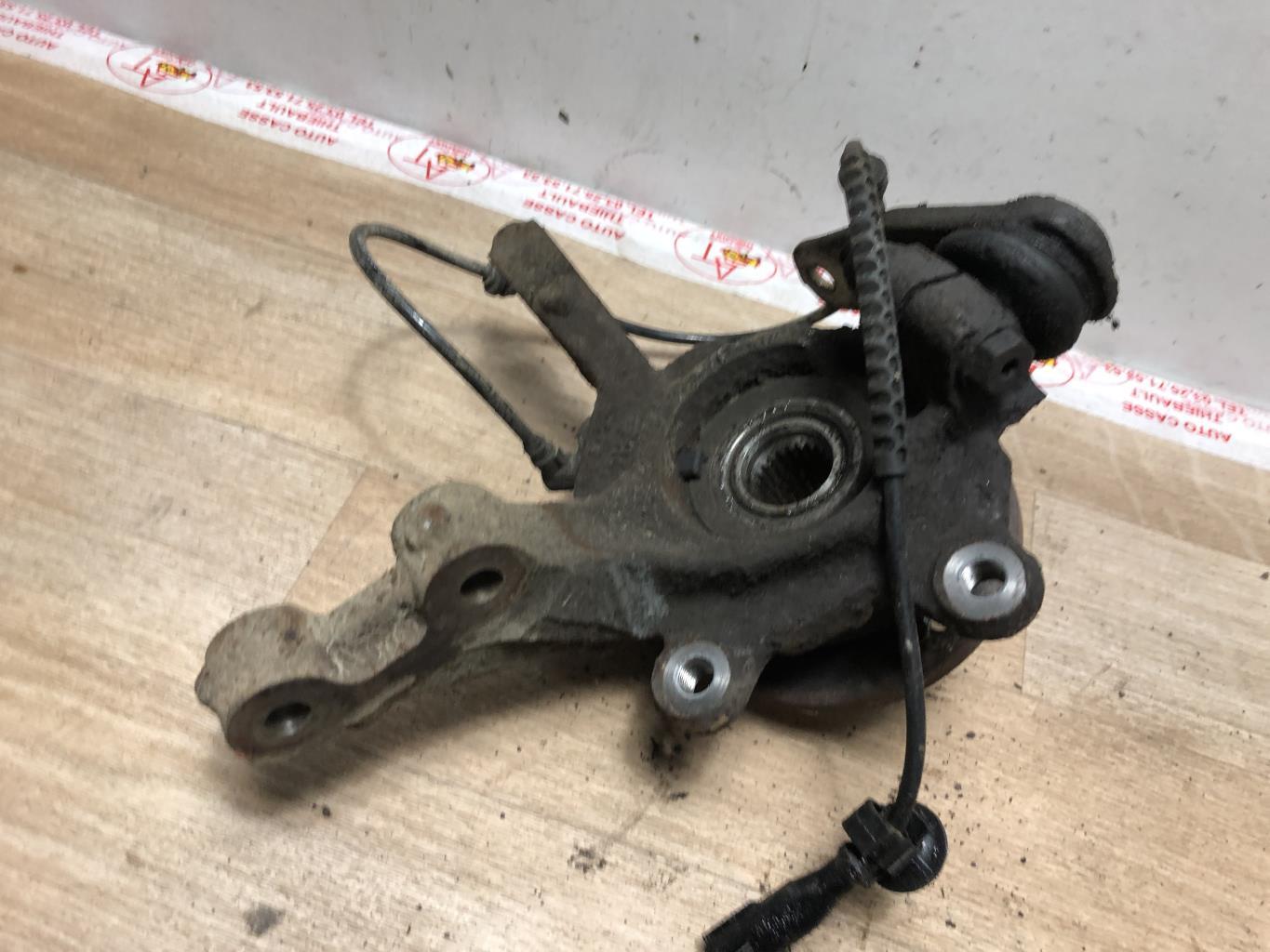 Fusee avant droit RENAULT TWINGO 2 PHASE 1 Diesel - 1
