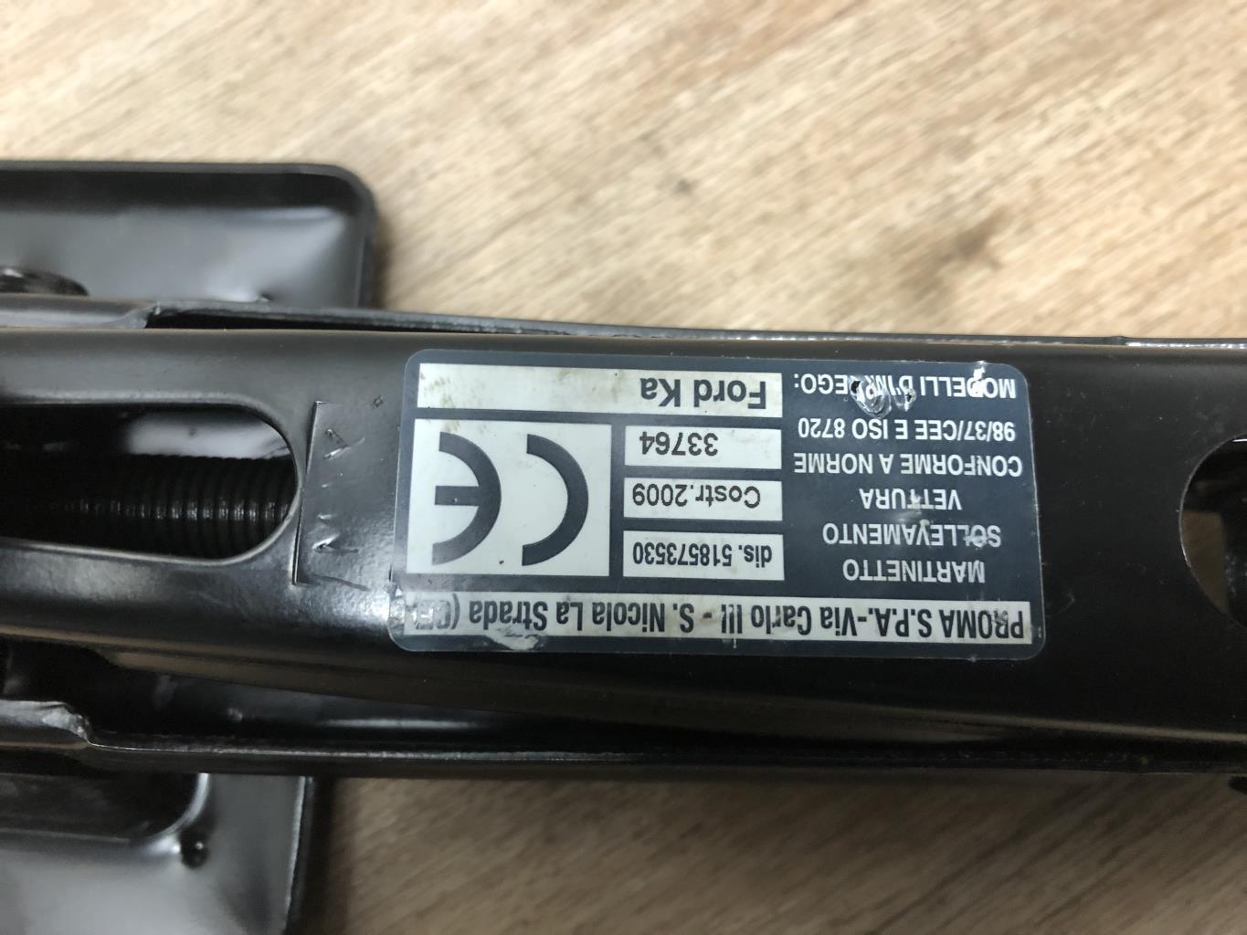 Cric FORD KA 2 PHASE 2 Essence - 1