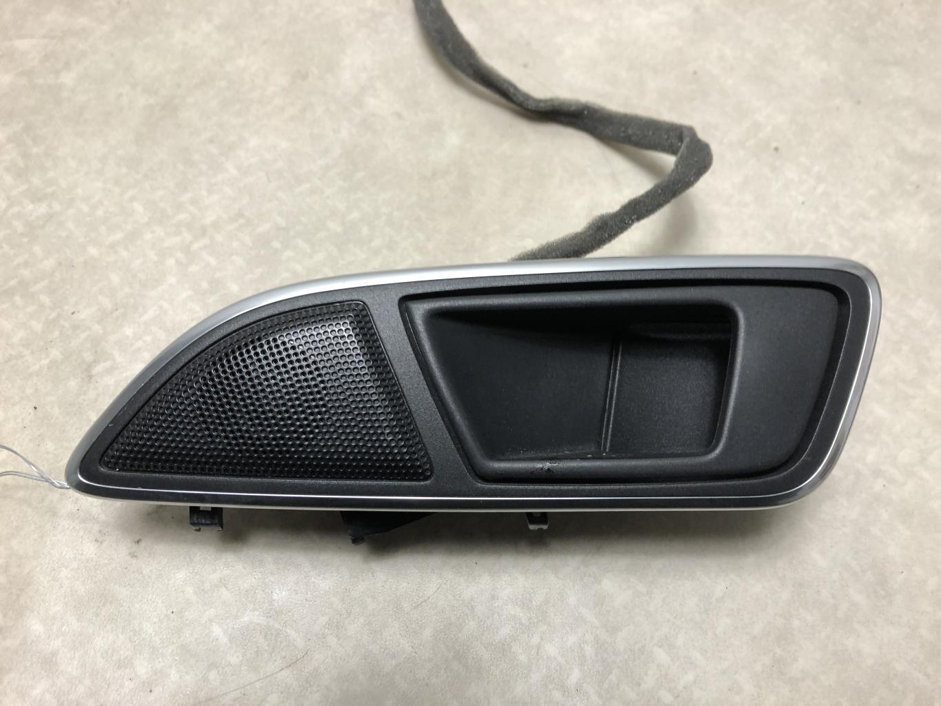 Poignee interieur avant gauche FORD B-MAX Essence - 1