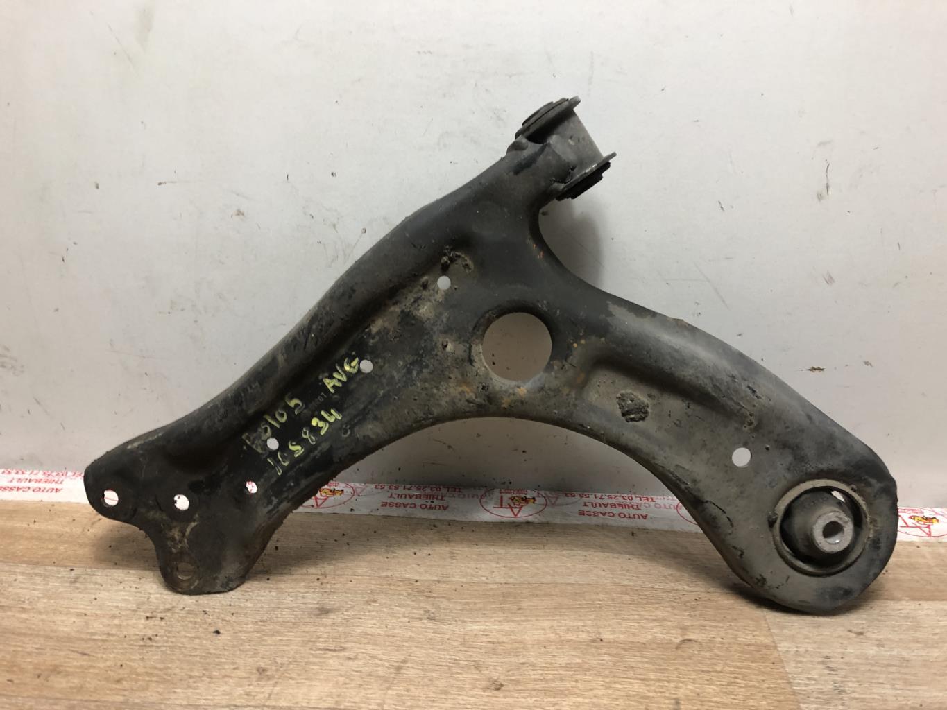 Triangle avant gauche VOLKSWAGEN POLO 5 PHASE 1 Diesel - 1