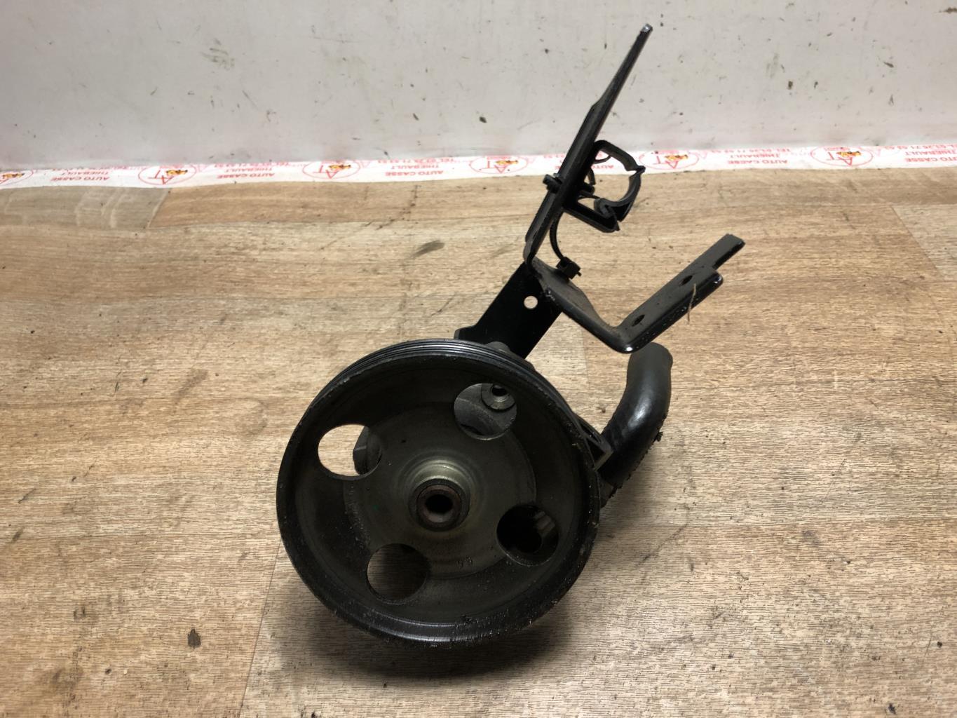 Pompe de direction CITROEN C8 Diesel - 1
