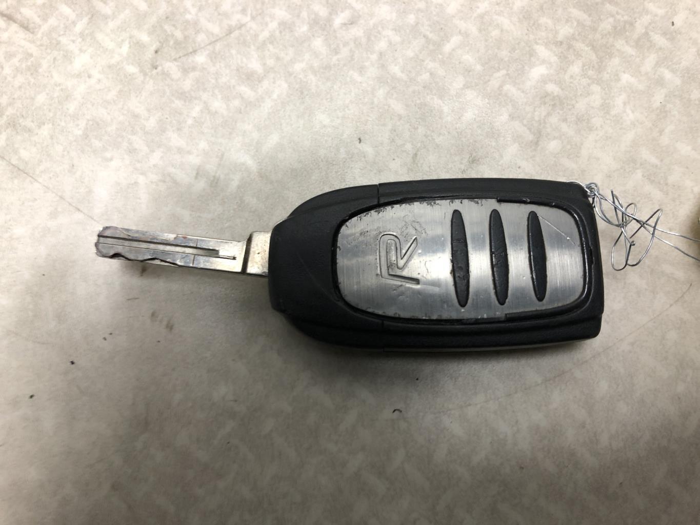 Neiman VOLVO S 60 1 Essence - 1
