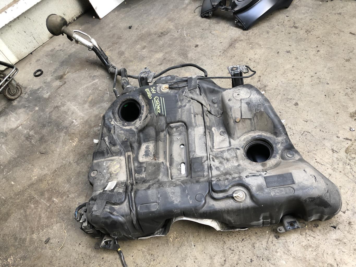 Reservoir VOLVO S 60 1 Essence - 1