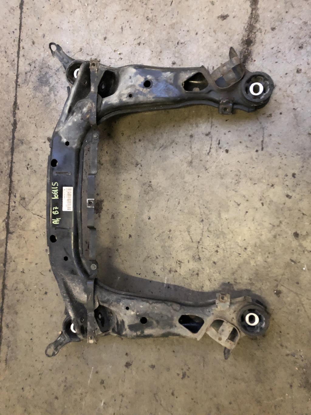 Culla motore anteriore AUDI A4 2 AVANT PHASE 2 BREAK Diésel - 1