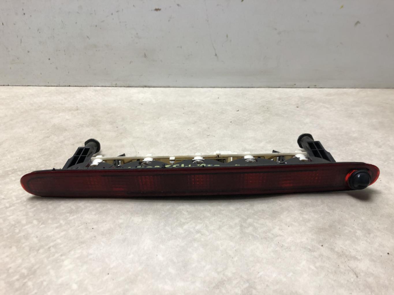 Feu arriere stop central SUZUKI SWIFT 3 Essence - 1