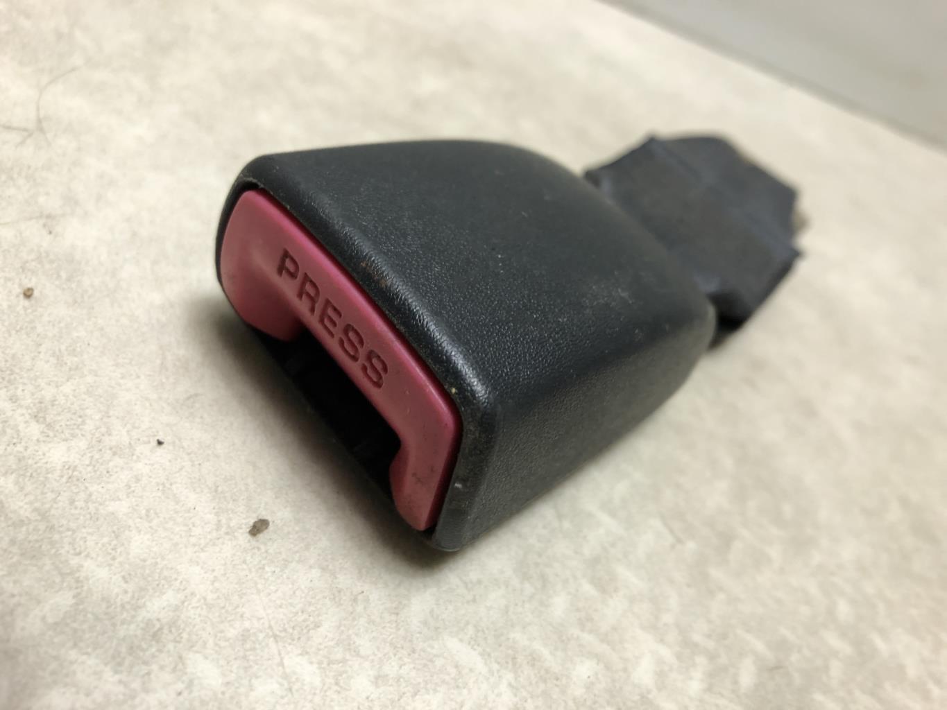 Aggancio cintura sicurezza posteriore destro SUZUKI SWIFT 3 Gasolina - 1