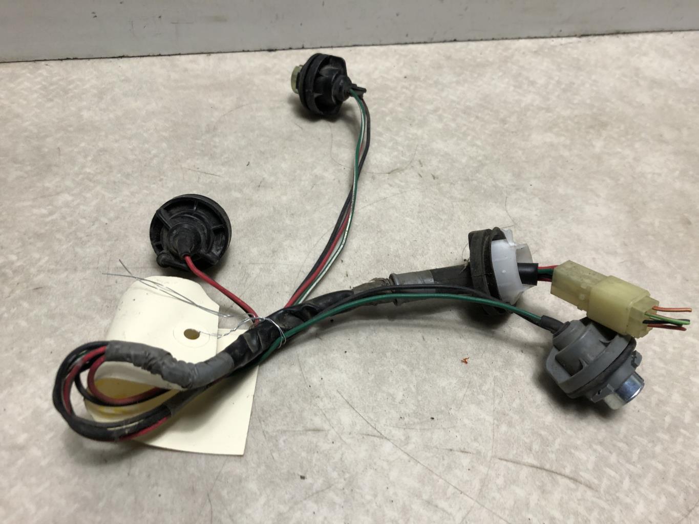 Base portalampade fanale posteriore sinistro SUZUKI SWIFT 3 Gasolina - 1