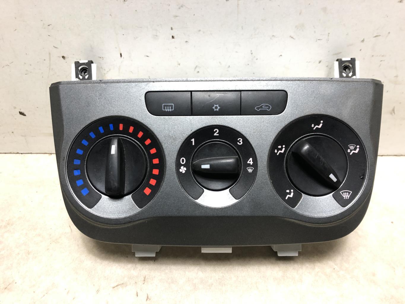 Commande chauffage FIAT GRANDE PUNTO  - 1